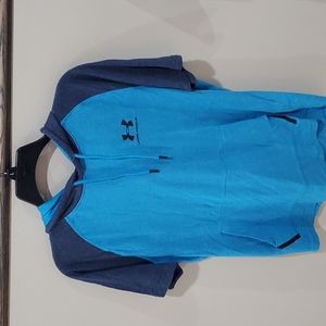 Mens Small Under Armour short sleeve hoodie